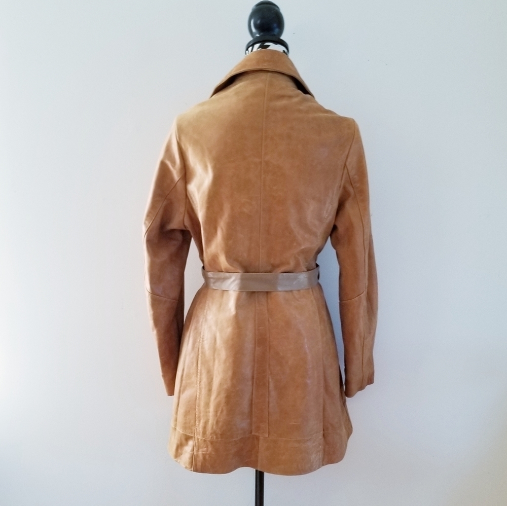 Lucien Piccard Womens Leather of Distinction Tan Coat, Size M/L - Picture 3 of 15